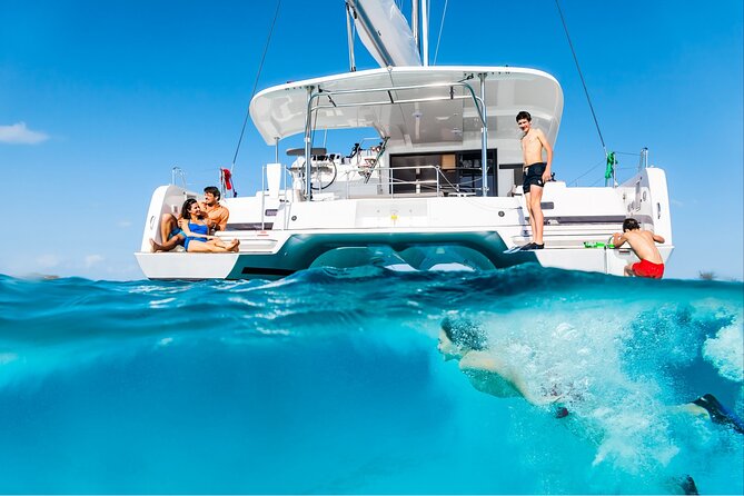 Group excursions in Catamaran in Marbella